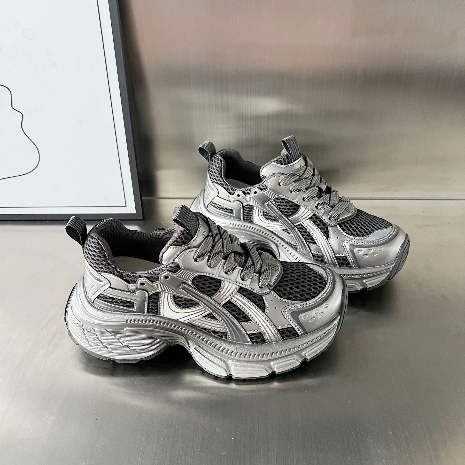 Damen Sportliche Laufschuhe mit atmungsaktiver Mesh-Oberfläche und innovativer Dämpfungstechnologie R&B