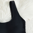 Damen Einteiliger Badeanzug mit raffiniertem Cut-Out und Schnürdetail