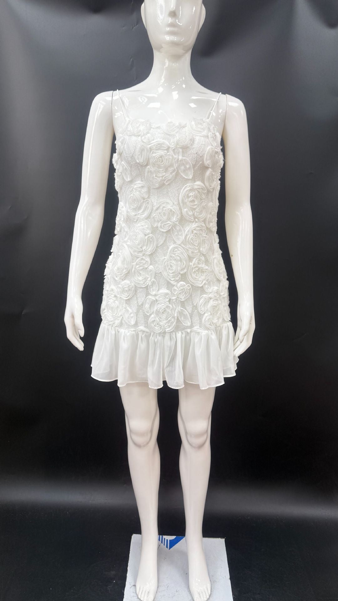 Damen Kleid mit floralen Applikationen und gerafftem Saum R&B