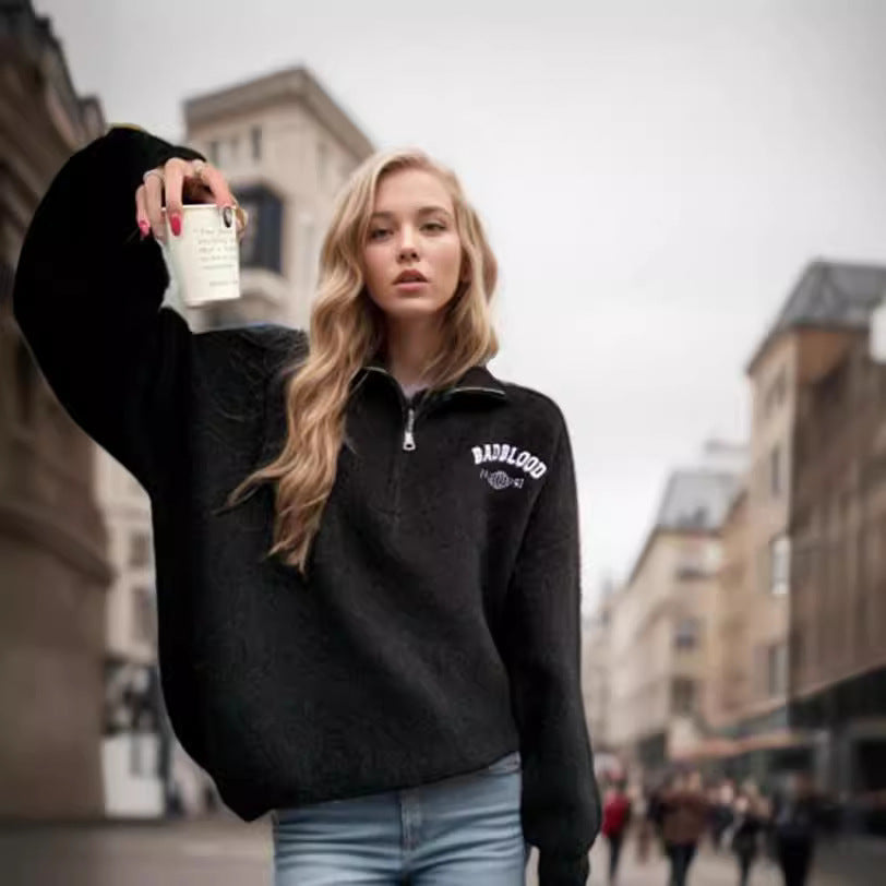 Damen Flauschiger Stehkragenpullover mit Reißverschluss und modernen Details R&B