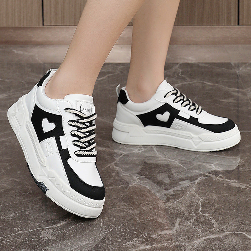 Damen Chunky Sneakers mit Herz-Applikation und dämpfender Sohle R&B