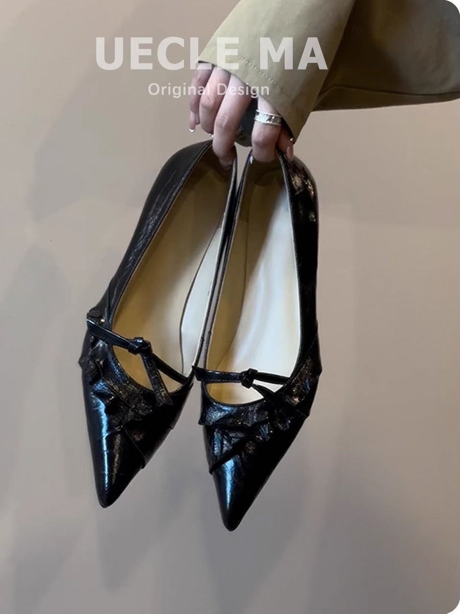 Damen spitze Pumps mit verspieltem Rüschendetail und elegantem Bindeband R&B
