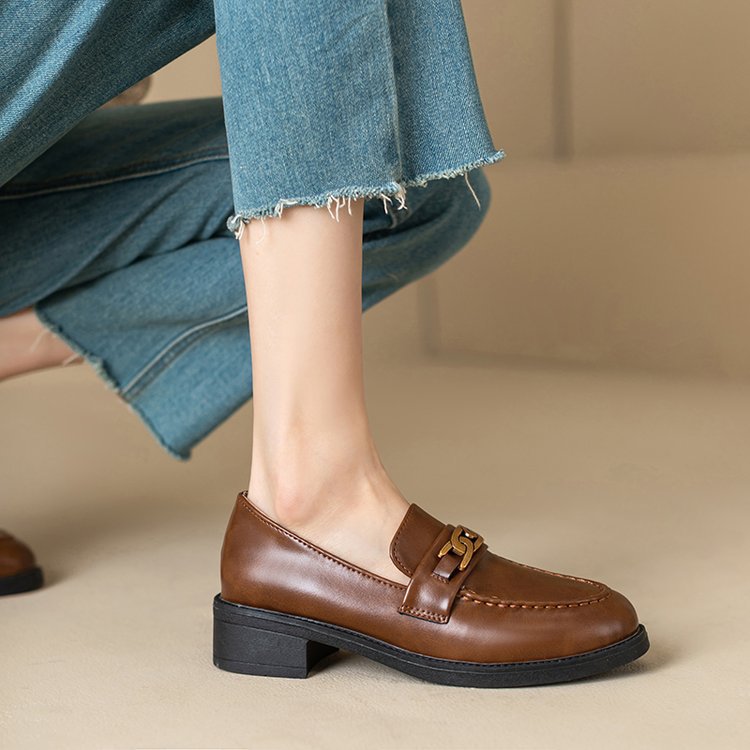 Damen Mokassins mit modischem Schnallen-Detail und komfortabler Sohle R&B