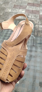 Damen Bequeme luftige Sandalen mit modischen Cut-Outs