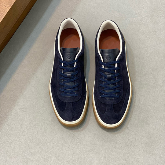 Damen Sneaker aus weichem Wildleder mit raffiniertem Schnürsystem R&B
