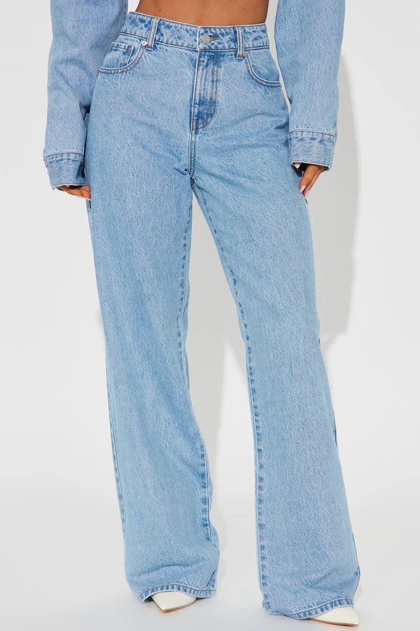 Damen Weite Flared Jeans mit High-Waist Schnitt