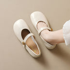 Damen Ballerinas mit elegantem Riemen und modischem Knopfdetail