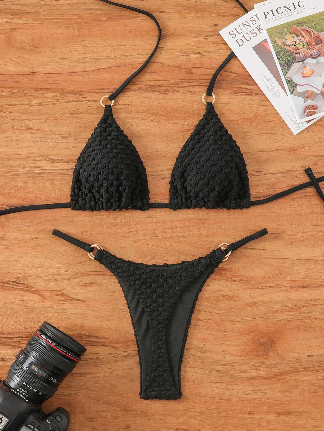 Damen Triangel-Bikini mit raffiniertem Texturenmix R&B