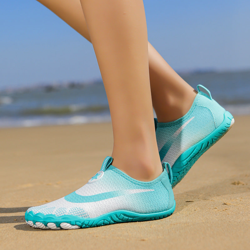Damen flexible Aqua-Schuhe mit rutschfestem Sohlenprofil und atmungsaktivem Obermaterial
