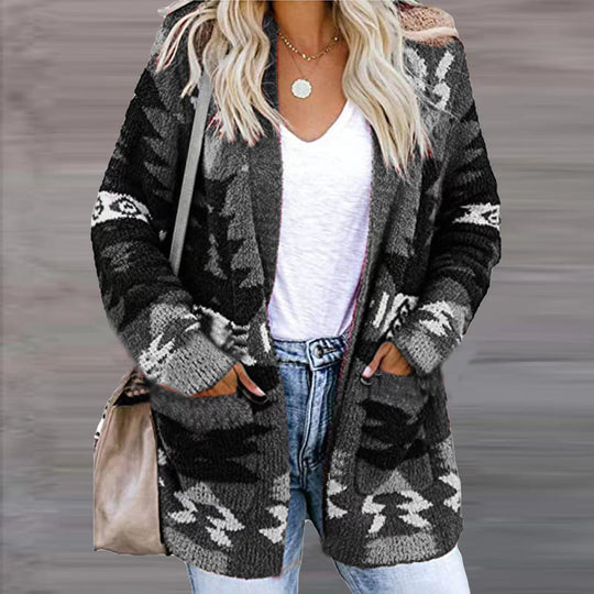 Damen Strickjacke im modernen Ethno-Design mit aufgesetzten Taschen und lässigem Schnitt R&B
