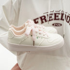 Damen Sneakers mit floralem Stickmuster und bequemer Dämpfung