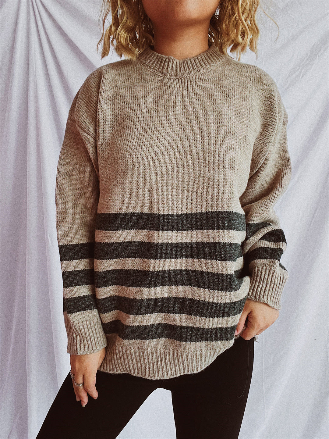 Damen lässiger Oversize-Pullover mit modernem Streifenmuster R&B