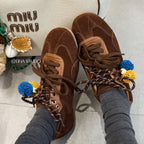 Damen Sportliche Sneaker mit dekorativen Pompons und flexiblem Schnürsystem R&B