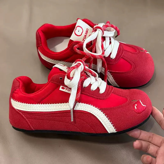 Damen Sportliche Sneakers mit innovativer Schnürung und farbenfrohem Design R&B