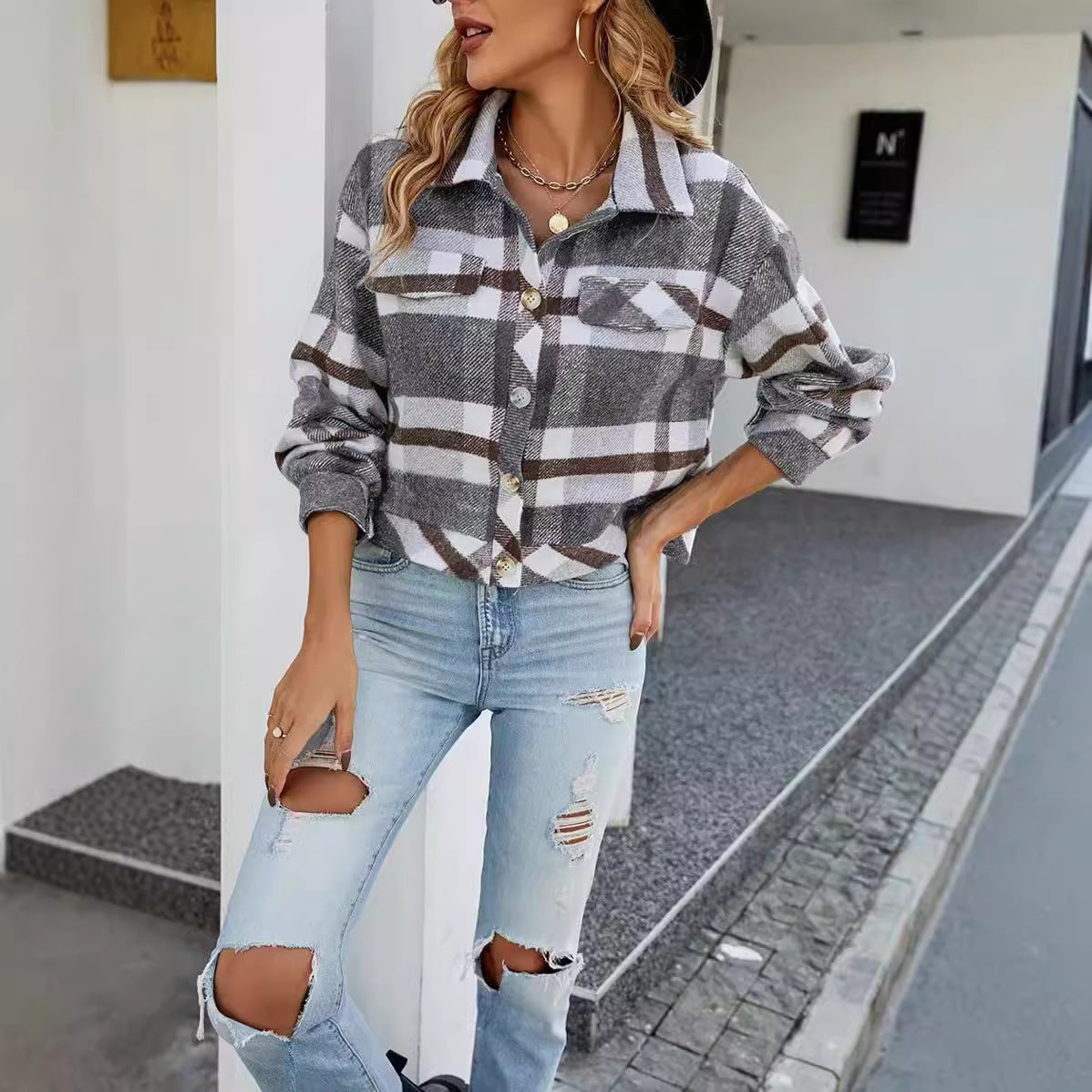 Damen Karierte Utility-Jacke mit voluminösen Ärmeln und Knopfleiste R&B