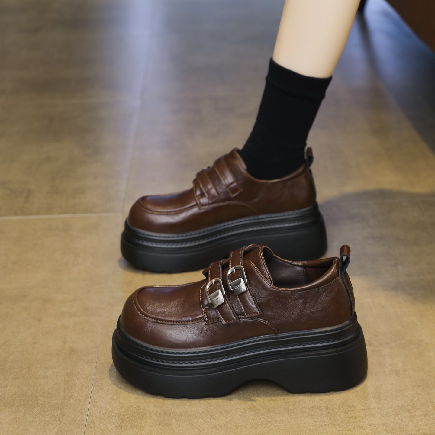 Damen Chunky Schnürschuhe mit modischem Riemen und hoher Sohle R&B