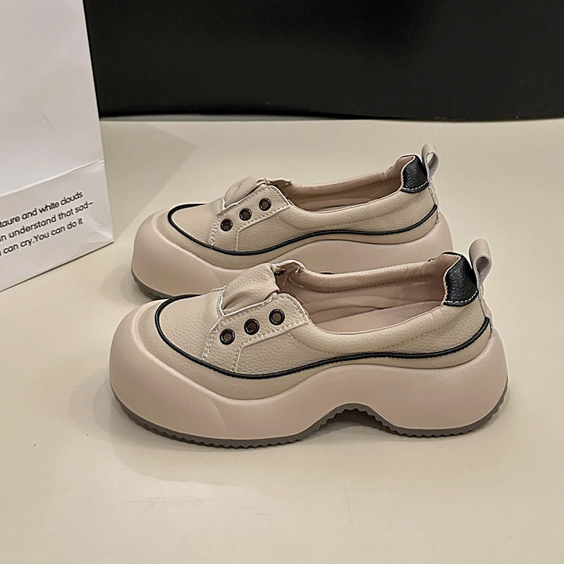 Damen Plateau Slipper mit elastischem Einstieg und modischem Design