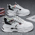 Damen Sneaker mit modischem Printdesign und robustem Profil