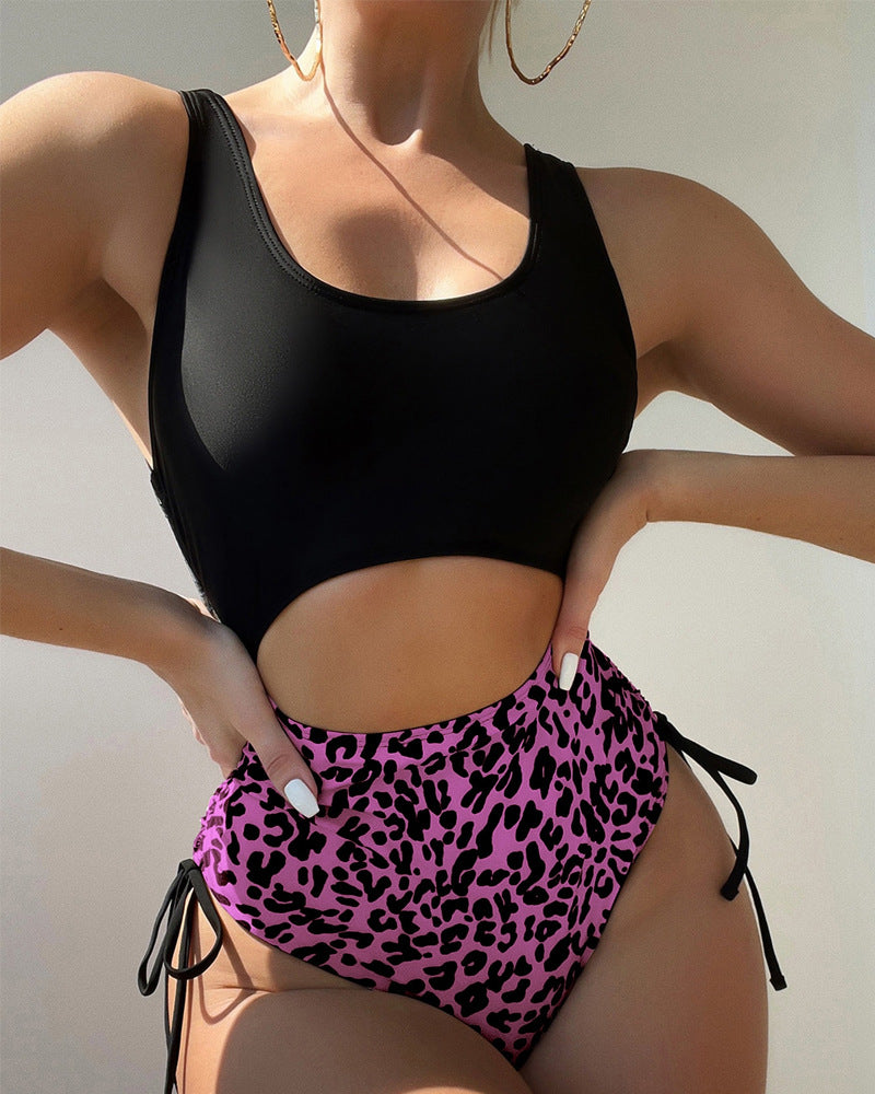 Damen Einteiler Badeanzug mit modischem Cut-Out und eleganter Leoprint-Details R&B