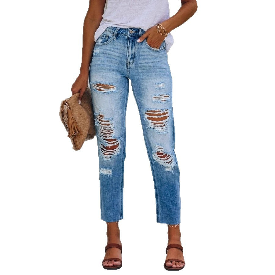 Damen Jeans mit auffälligen Destroyed-Details und zeitgemäßem Schnitt R&B