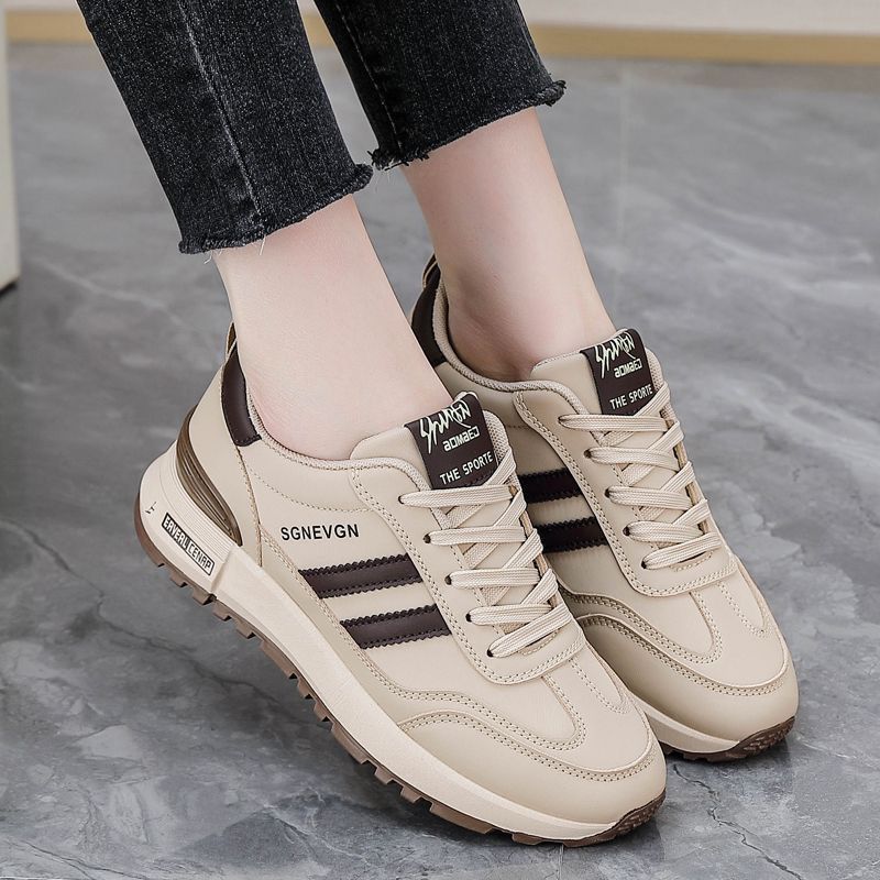Damen Sportliche Sneakers mit dämpfender Sohle und modischen Akzenten R&B