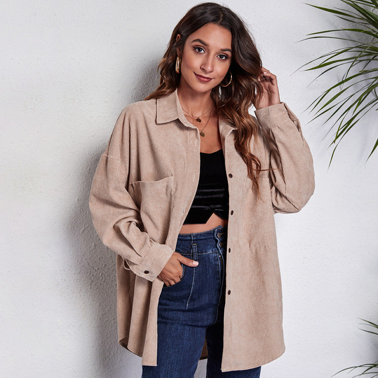 Damen Cord-Hemdbluse mit knöpfbarem Verschluss und leichtem Oversized-Schnitt R&B