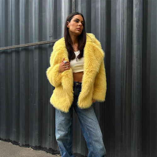Damen flauschige Teddyjacke mit breitem Kragen und seitlichen Eingrifftaschen R&B