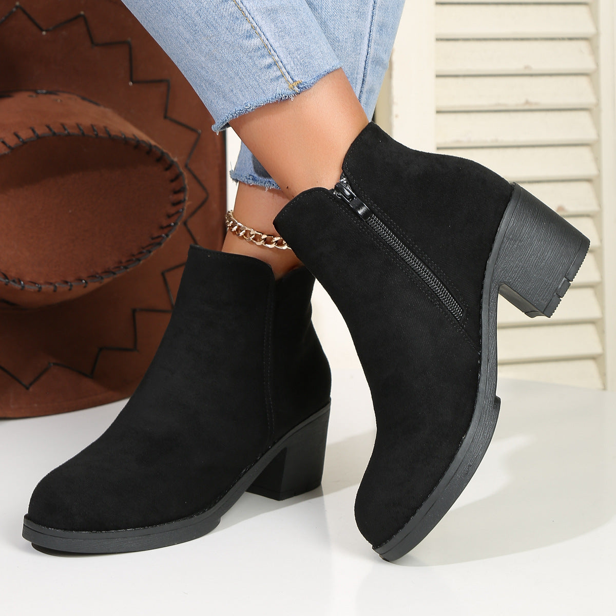 Damen nan elegante Stiefelette mit mittelhohem Blockabsatz, seitlichem Reißverschluss und gepolstertem Komfortfußbett R&B