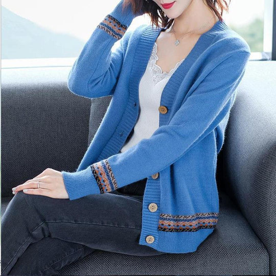 Damen Strickjacke mit kunstvollen Stickdetails und Knopfverschluss R&B