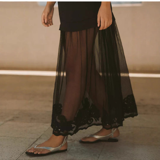 Damen nan Lagenmaxikleid mit kurzem Innenkleid und transparentem Tüll-Überrock, V-Ausschnitt und feinen Spaghettiträgern R&B