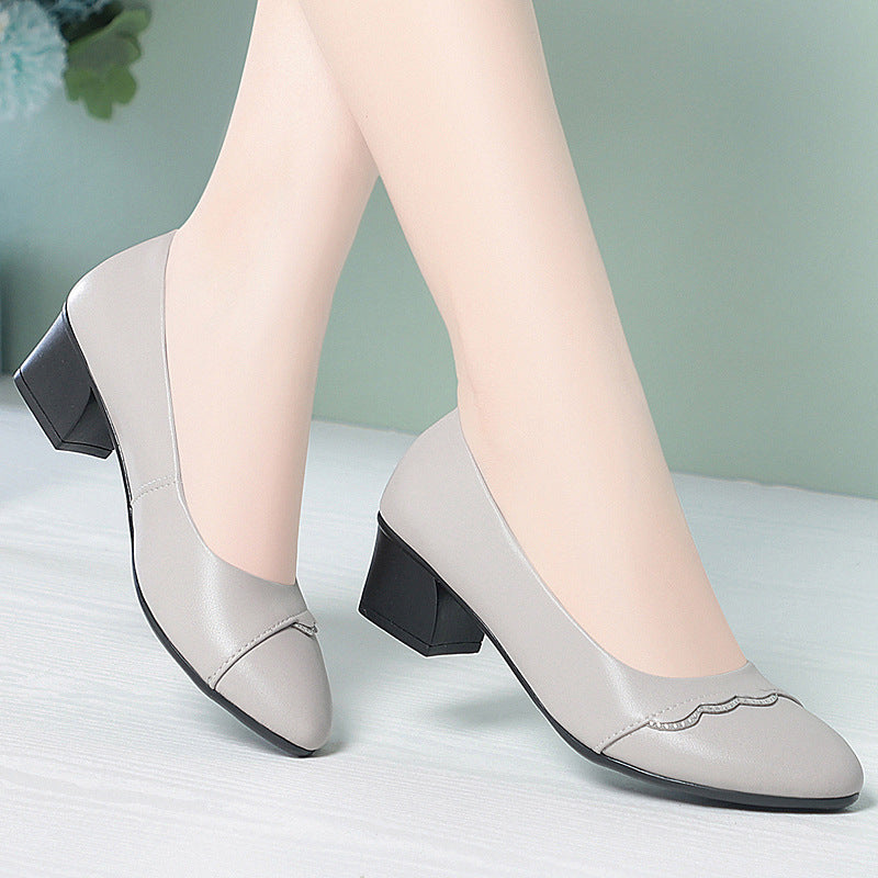 Damen Elegante Pumps mit zierlicher Wellenkante und komfortablem Blockabsatz R&B
