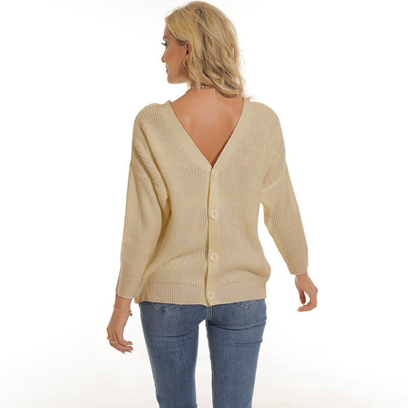 Damen Strickjacke mit tiefem V-Ausschnitt und dekorativer Knopfleiste R&B