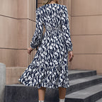 Damen Maxikleid mit eleganter Raffung und schwingendem Rock