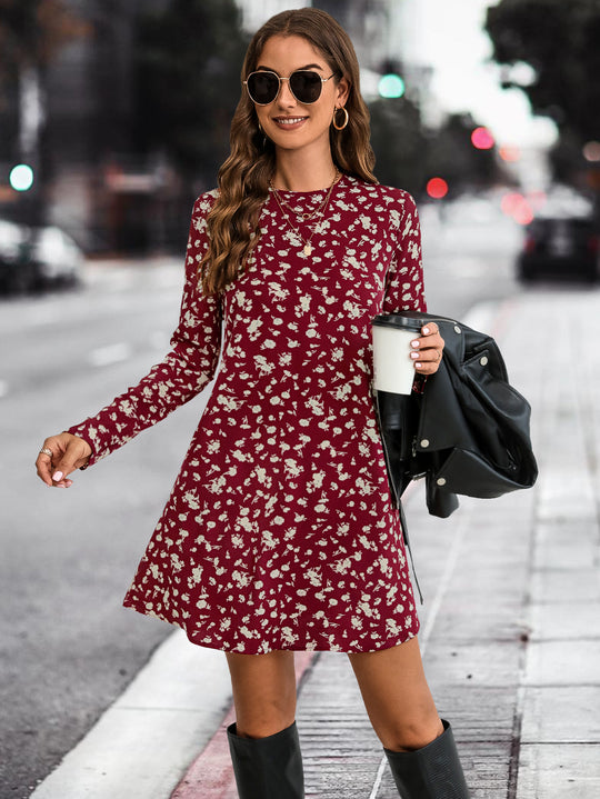 Damen Kleid im angesagten floralem Design mit langen Ärmeln und ausgestelltem Schnitt R&B