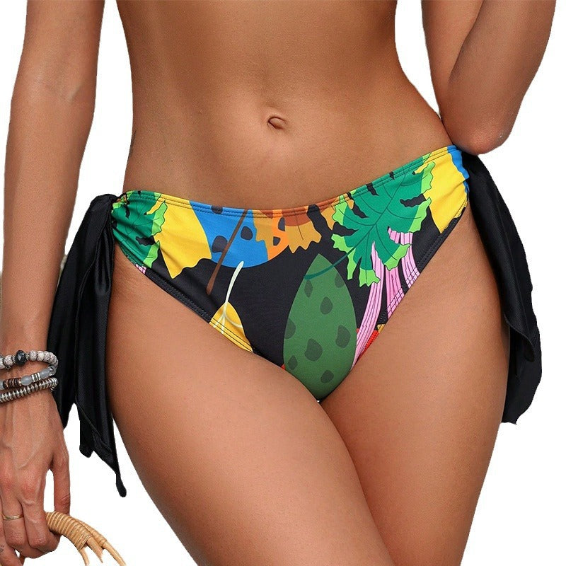Damen Bikinislip mit verspieltem Seitenschnitt und floralem Design R&B