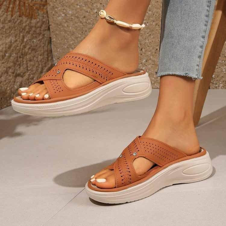 Damen Komfortable Clogs mit atmungsaktiven Einsätzen und verstellbarem Riemen R&B