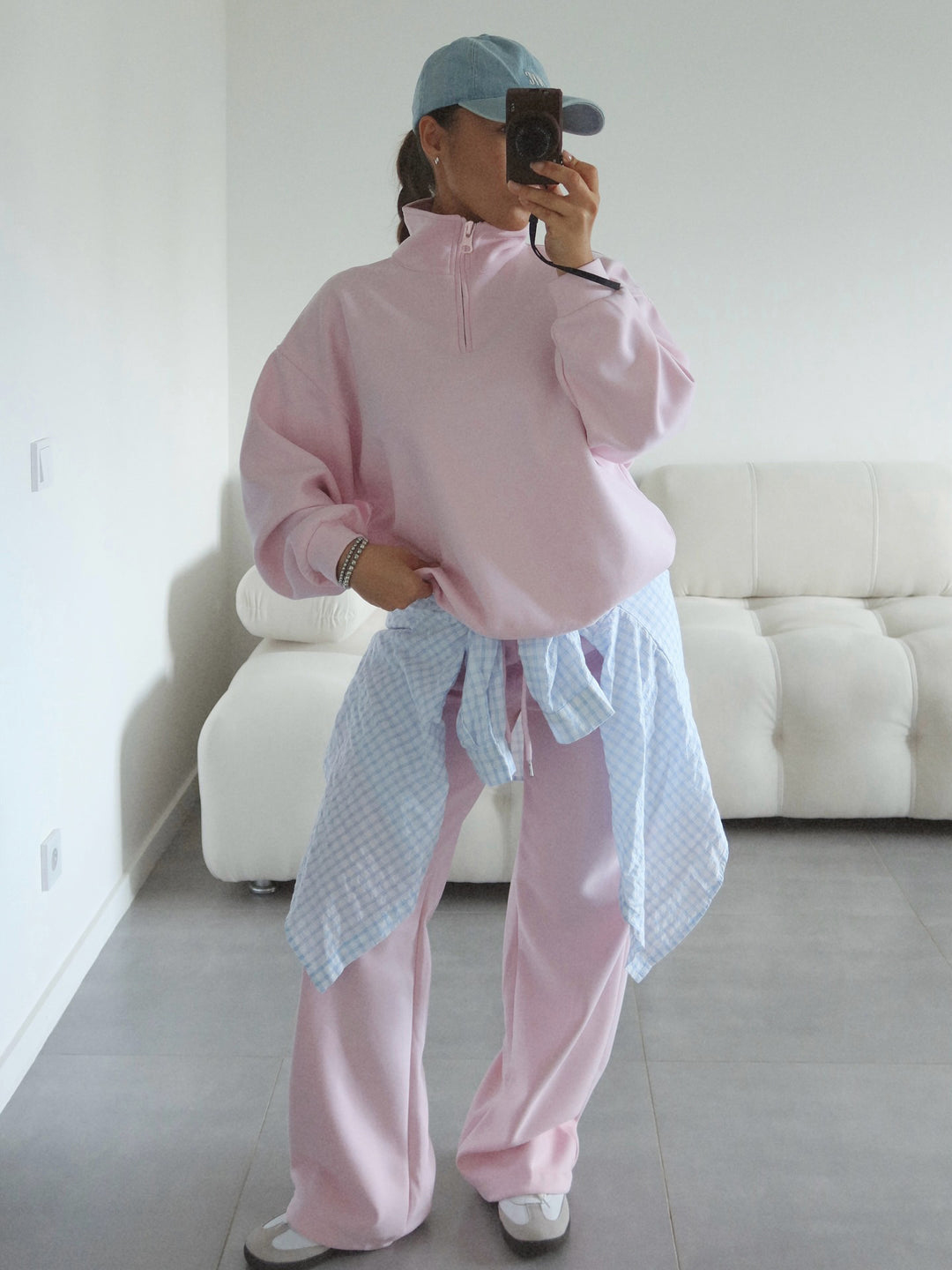 Damen sportlicher Kapuzenpullover mit hohem Kragen und breitem Schnitt R&B