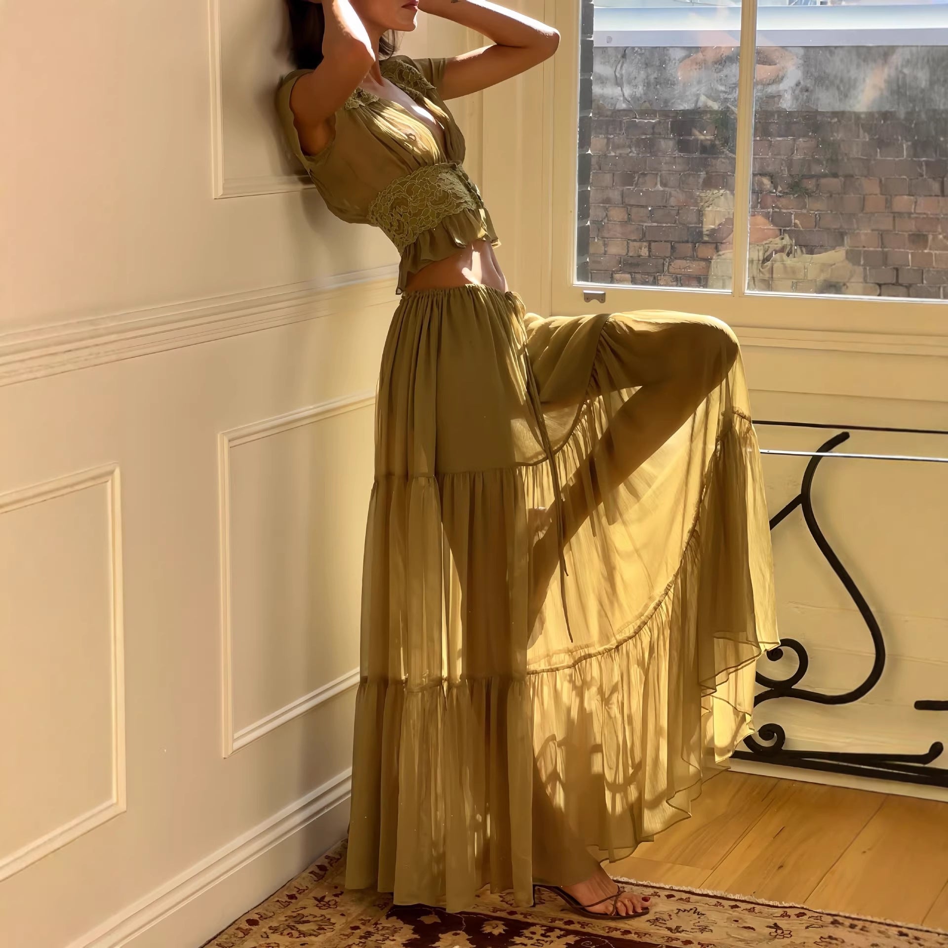 Damen Luftiges Maxikleid mit eleganten Rüschen und transparenter Optik R&B