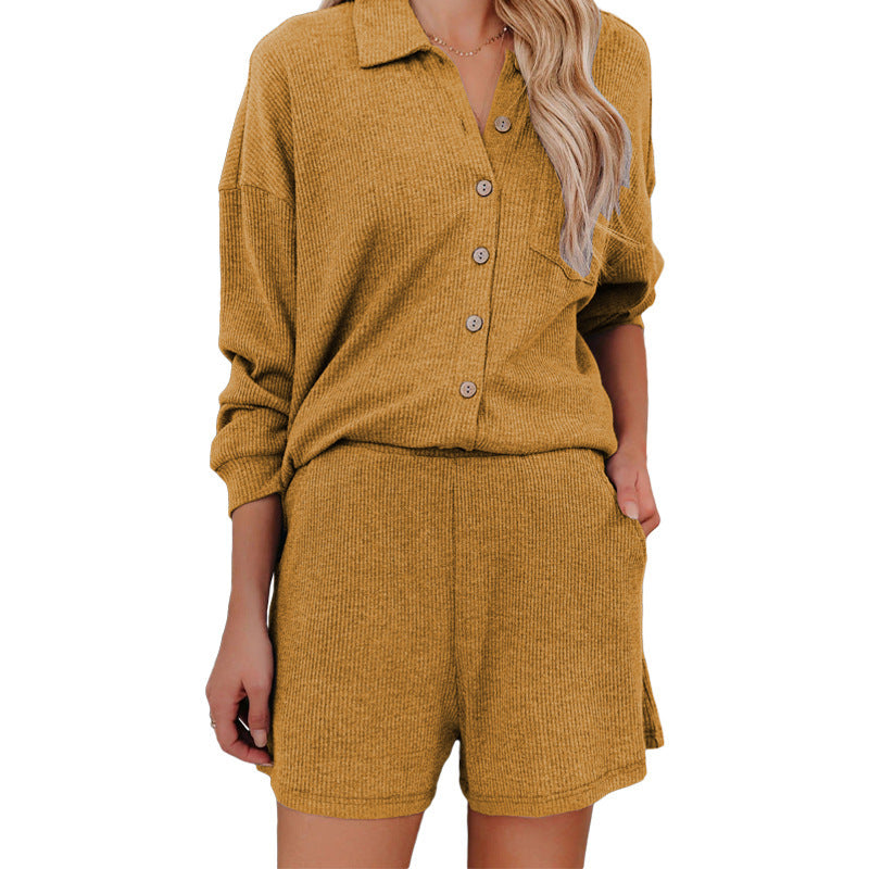 Damen Freizeitanzug mit lässiger Button-Down-Bluse und Shorts R&B