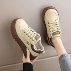 Damen Sneakers mit trendgerechter Plateau-Sohle R&B