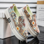 Damen Modische Slip-On Sneakers mit einzigartigem gewR&Btem Design R&B