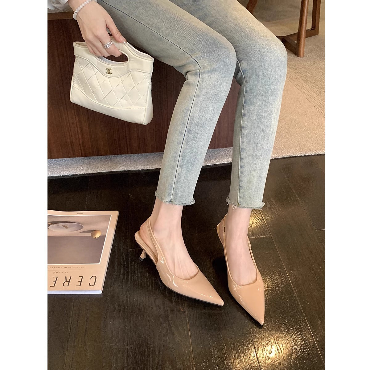 Damen Slingback Pumps mit spitzem Zehenbereich und elegantem Hochglanz