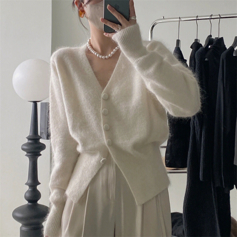 Damen Flauschiger Cardigan mit V-Ausschnitt und dekorativen Knöpfen