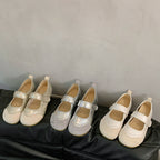 Damen Ballerina mit verstellbarem Riemen von R&B