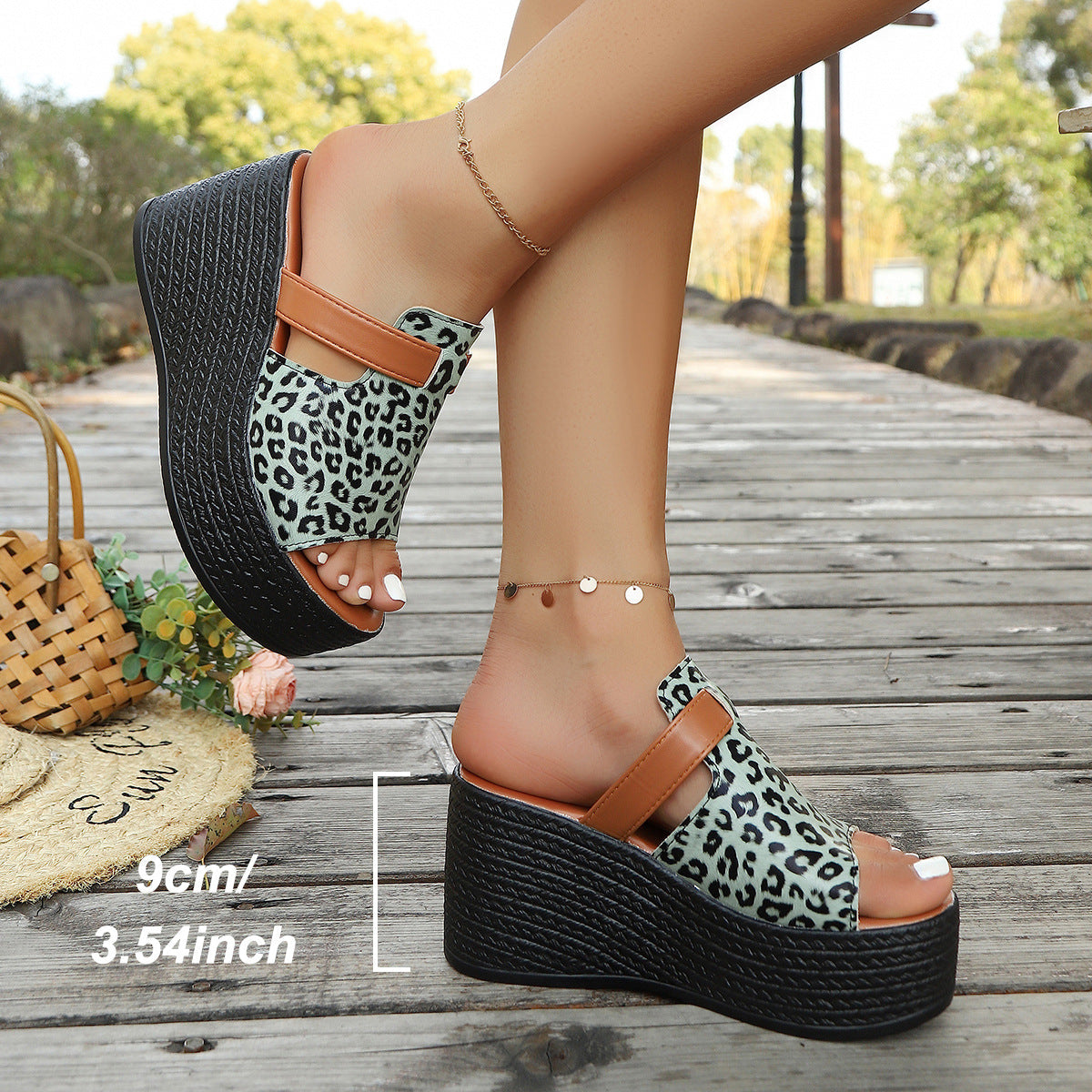 Damen Wedge-Sandaletten mit animalischem Design und komfortablem Fußbett R&B