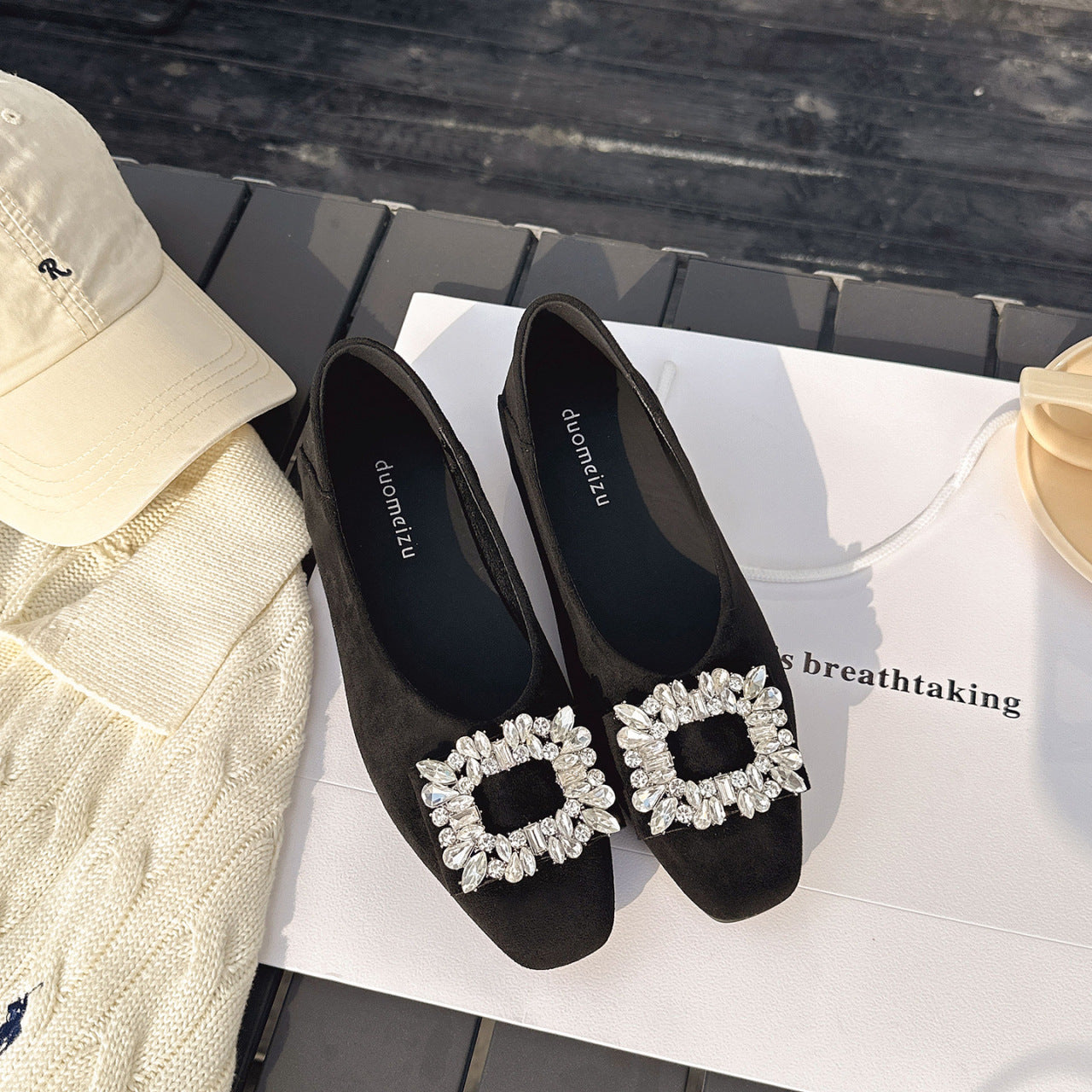 Damen Ballerinas mit luxuriösem Strassbesatz und elegantem Samtoberteil R&B