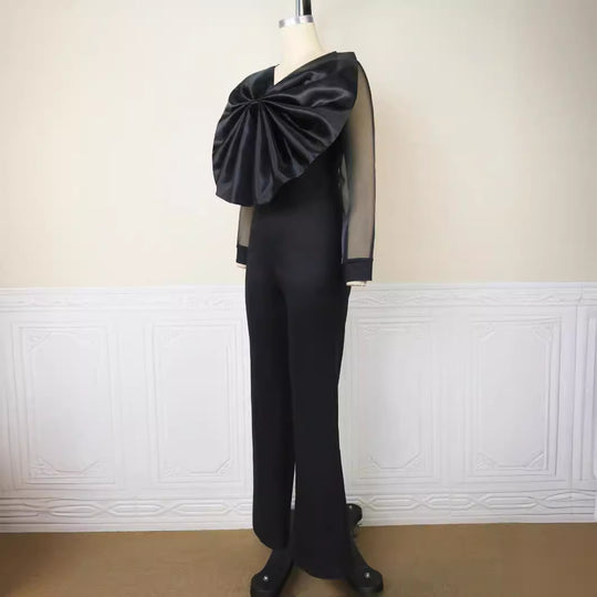 Damen eleganter Jumpsuit mit voluminösem Satinkragen und transparenten Ärmeln R&B