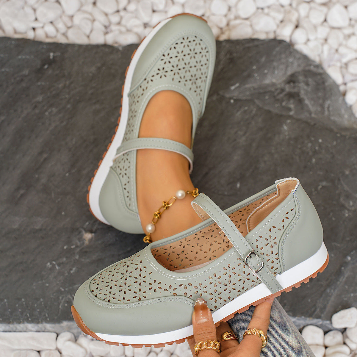 Damen Ballerina-Schuhe mit atmungsaktivem Lochmuster und verstellbarem Riemen R&B