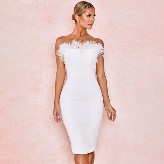 Damen Cocktailkleid mit extravagantem Federn-Ausschnitt und figurbetontem Schnitt R&B
