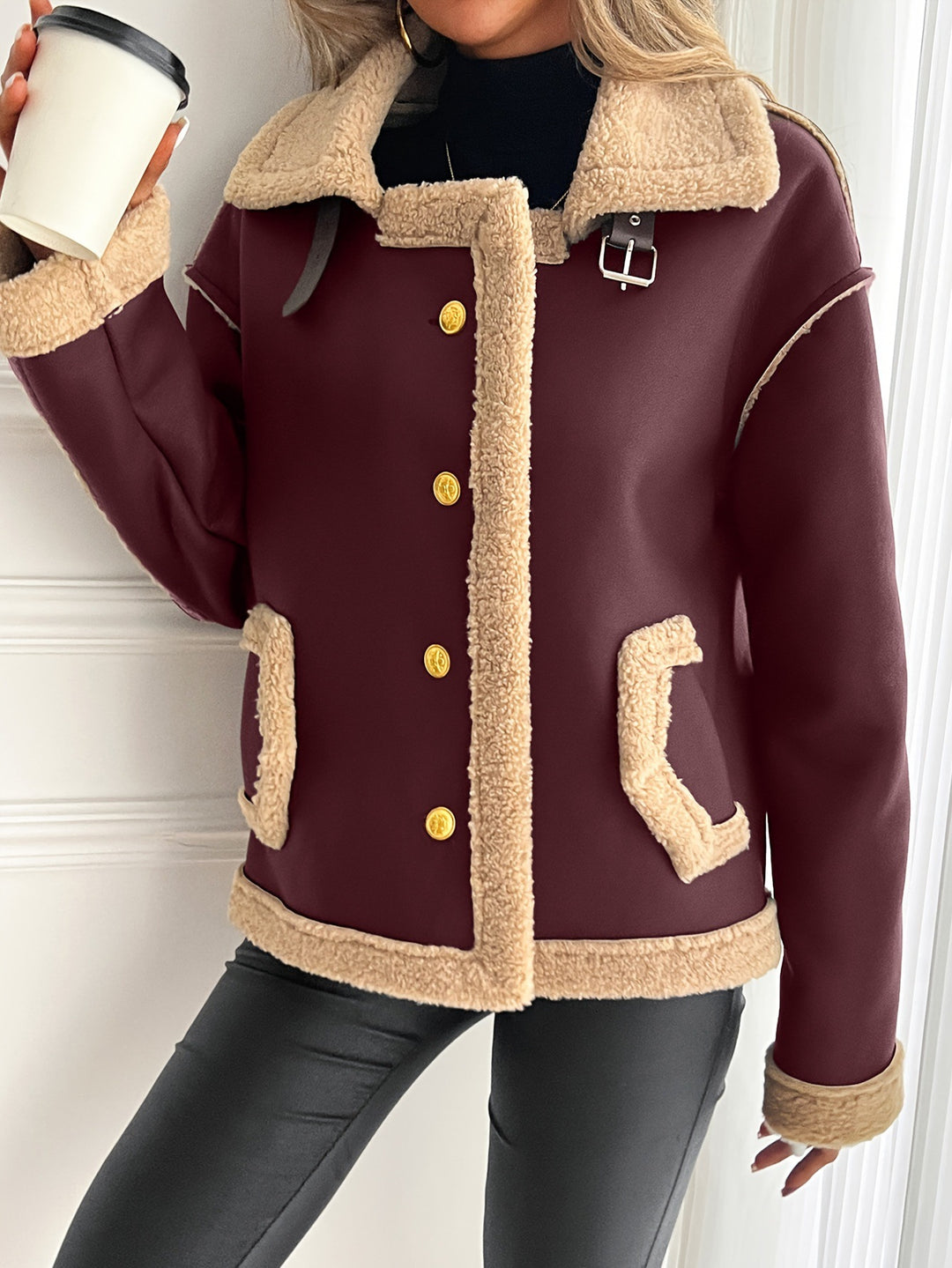 Damen Kurzjacke mit Kunstfellbesatz und praktischen Taschen R&B
